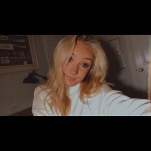 Meet your Posher, Ieva